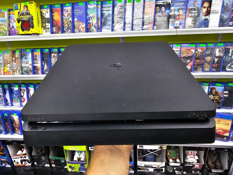 Konsola PS4 Playstation 4 SLIM 500GB słuchawki bezprz. Sony + 8 gier