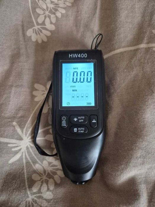Miernik lakieru samochodowego HW400