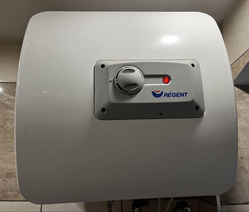Podgrzewacz elektryczny Regent 15l
