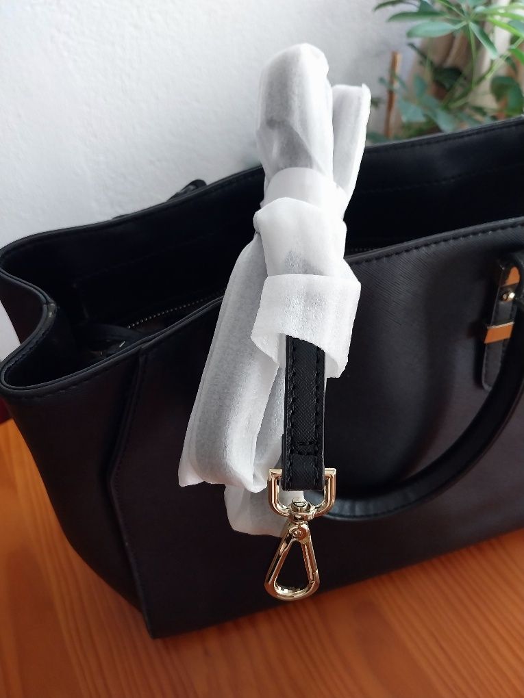 Mala de mão GUESS preto..