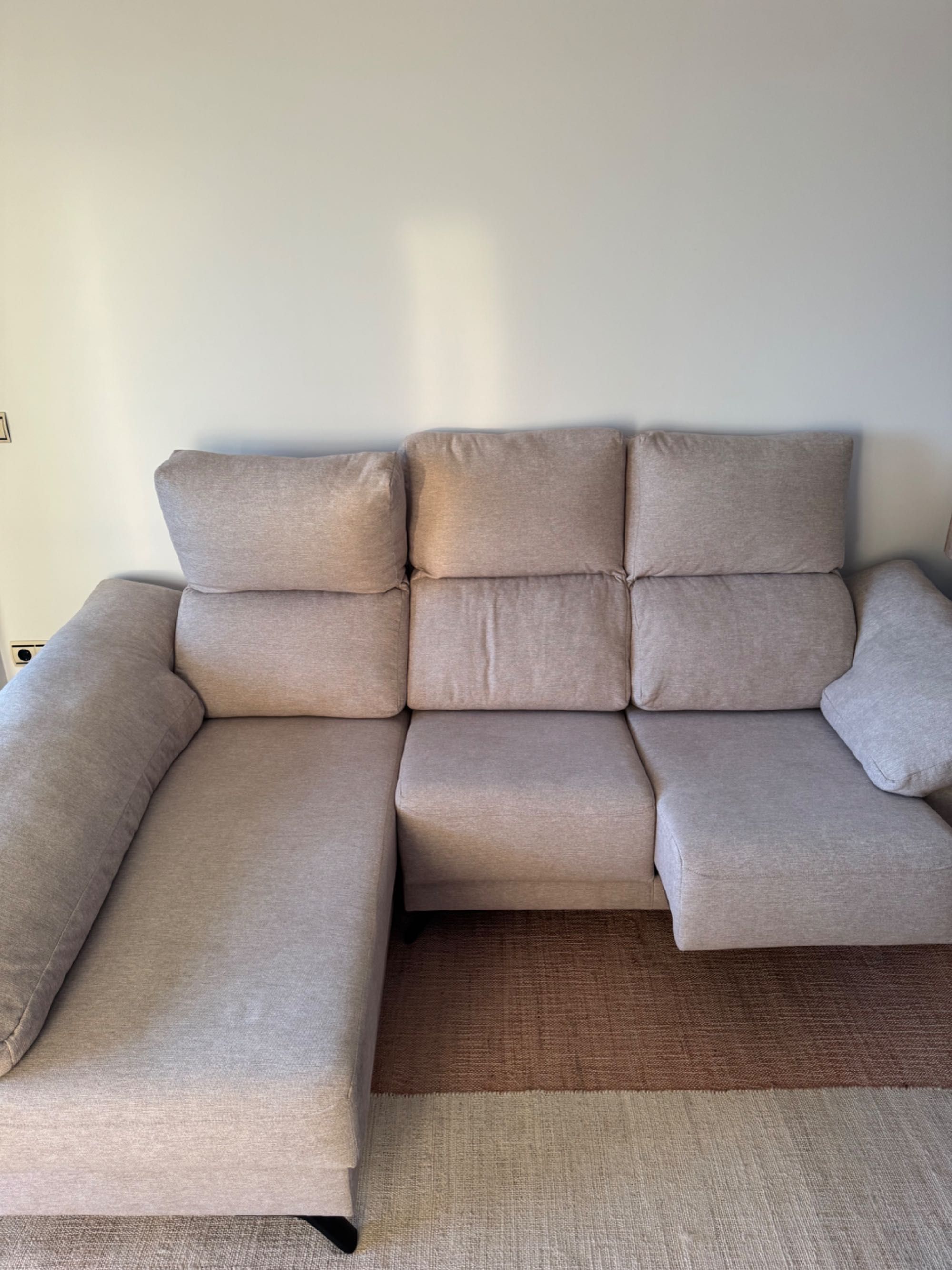 Sofá de 3 lugares com chaise longue