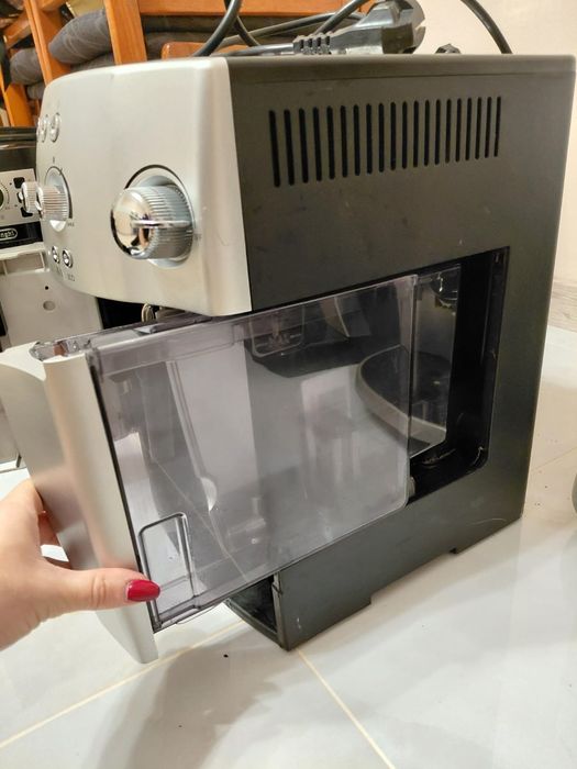 Кавоварка DeLonghi