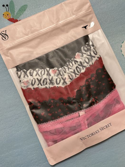 Женские трусы/стринги Виктория Сикрет Victoria’s secret
