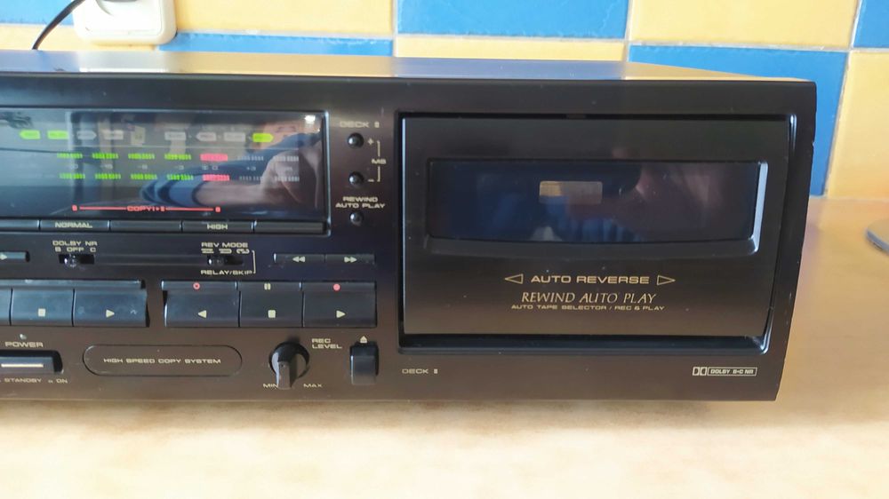 Кассетная дека Pioneer CT-W205R
Double Cassette Deck (1996)