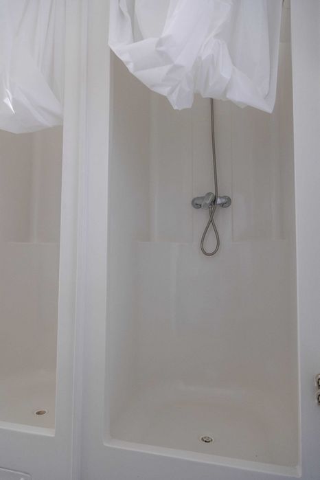 kontener sanitarny, kontener z prysznicem i sanitariatem, kontener WC