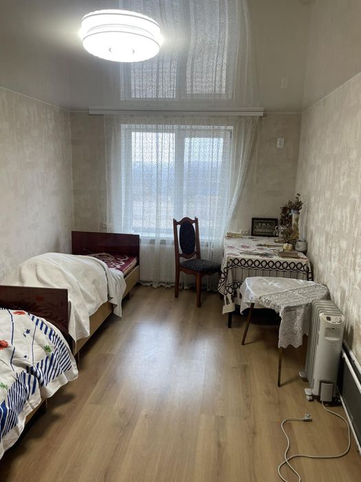 Продається будинок 90 квадратів, 26 соток землі.