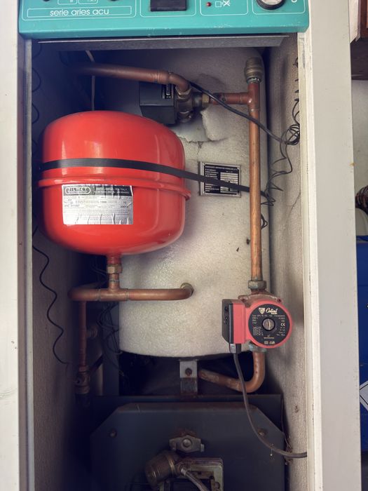 CELINI - Caldeira Aquecimento e Agua a gasóleo