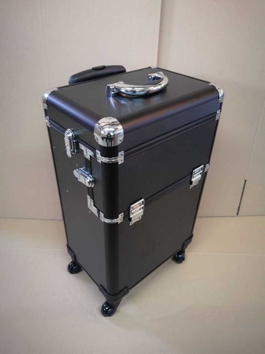 kufer kosmetyczny  na rolkach