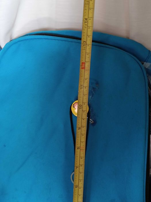 2 Mochilas azuis Minions e Decathlon