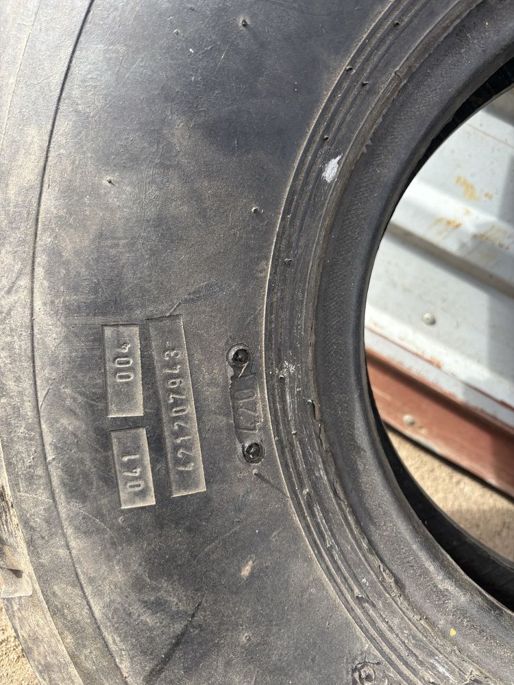 Opona do przyczepy rolniczej r13 profil 9.00?
