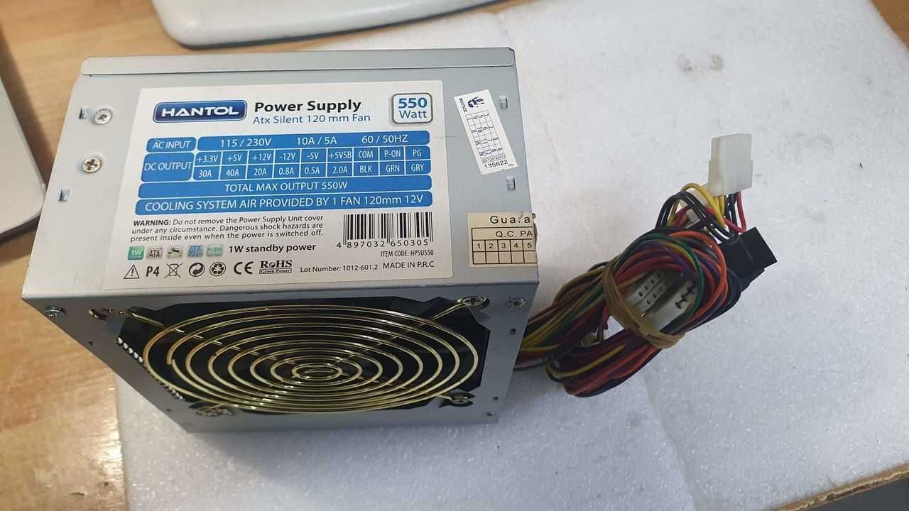 Fonte de Alimentação para pc torre

550 watts