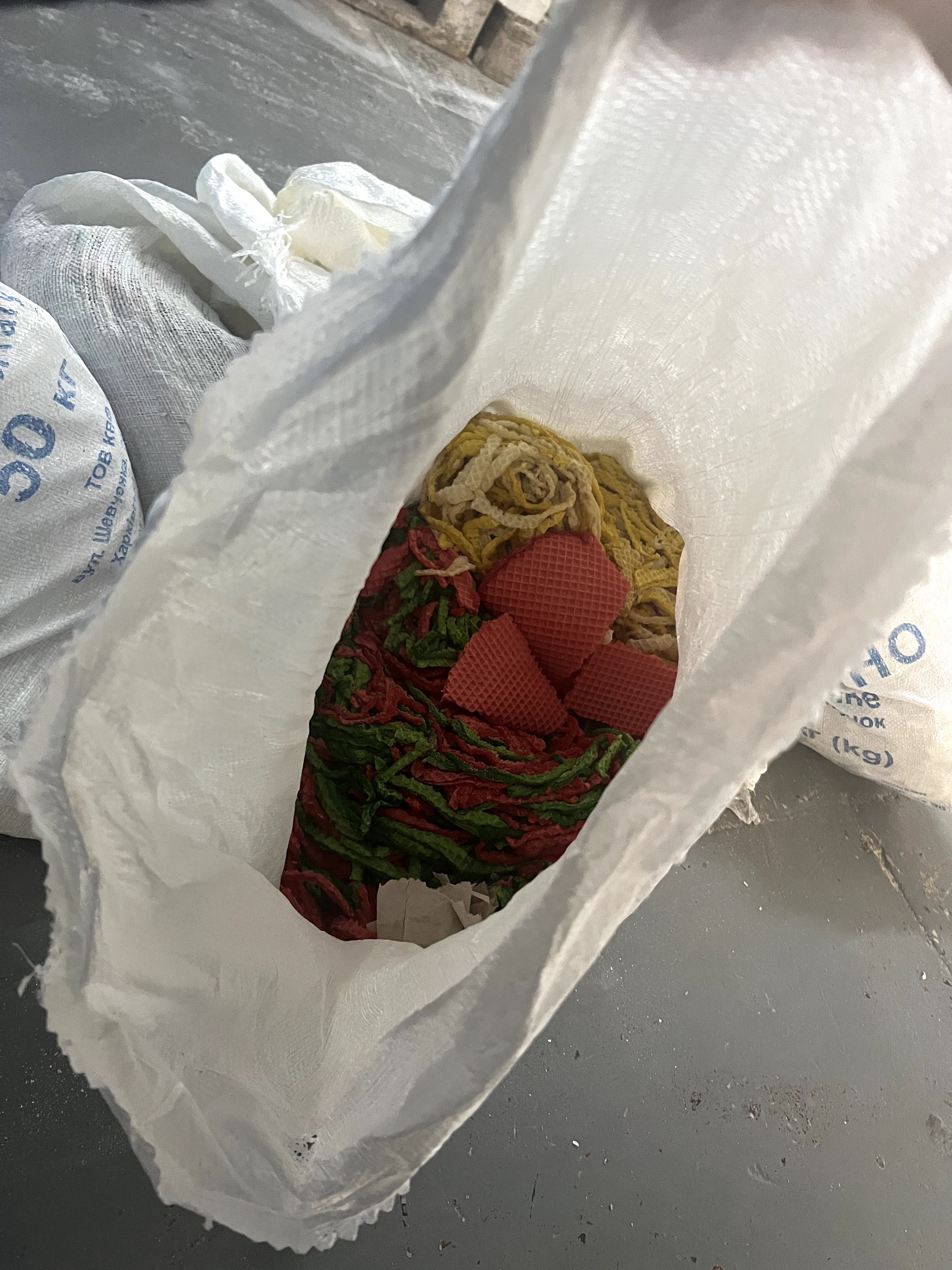 коми для тварин (тісто мокре та сухе)