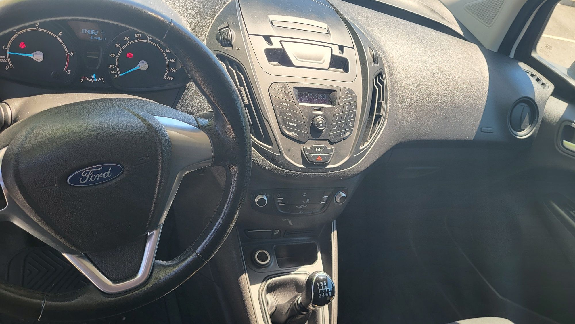 Ford Transit courier