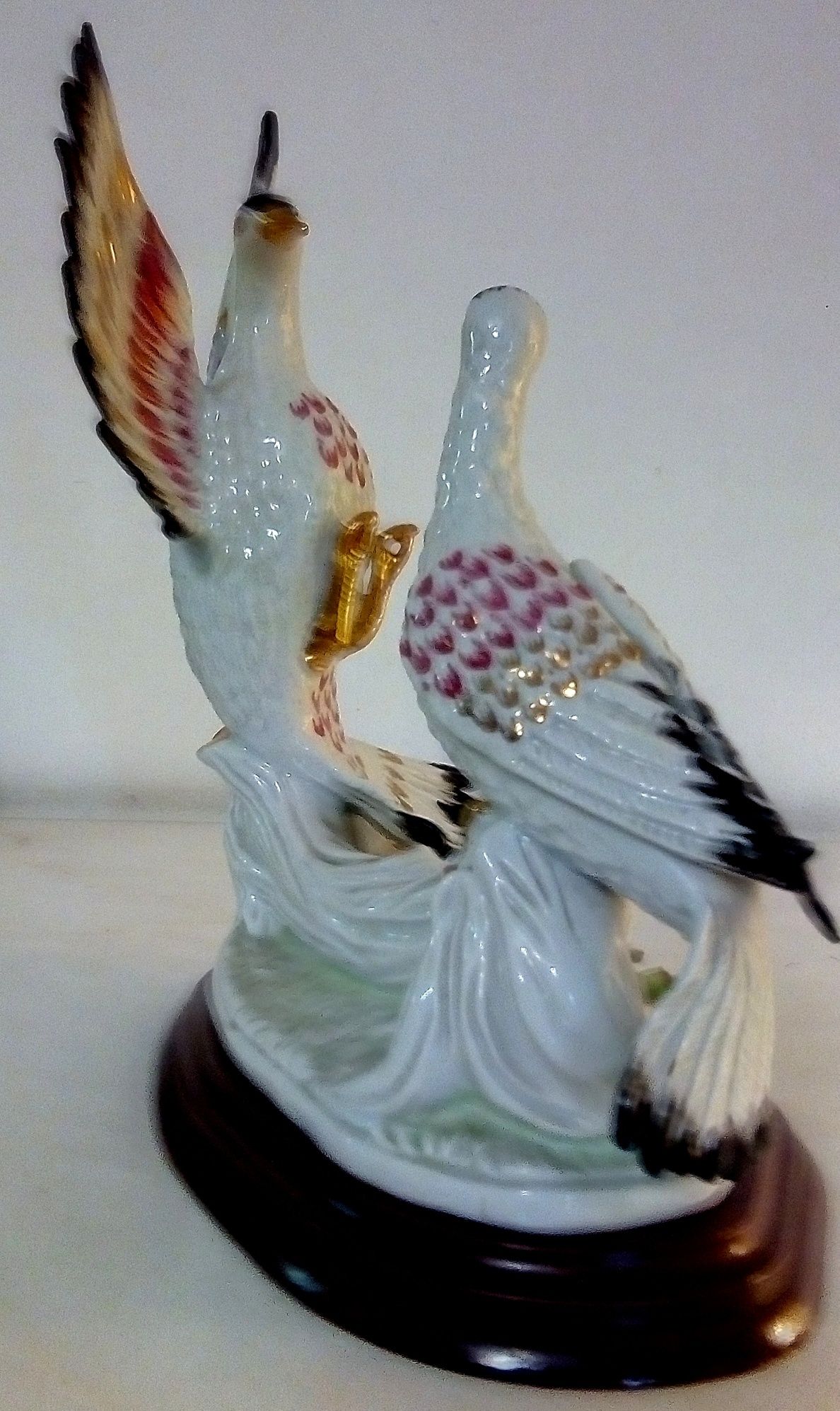 Estatueta casal de aves
