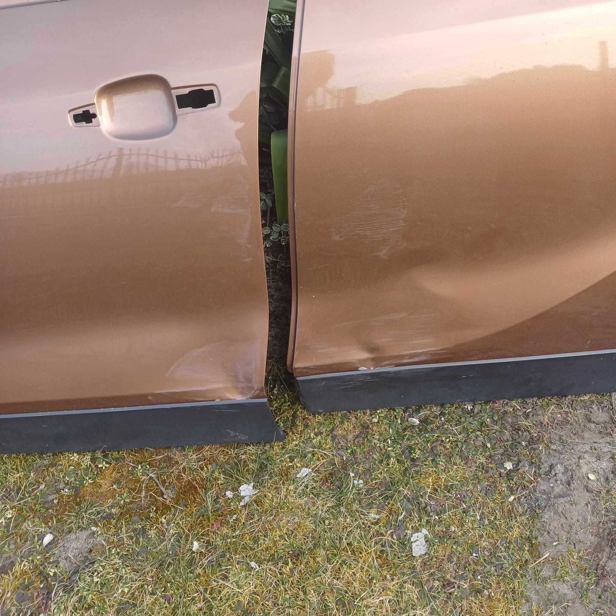 Drzwi lewe przód i tył opel mokka