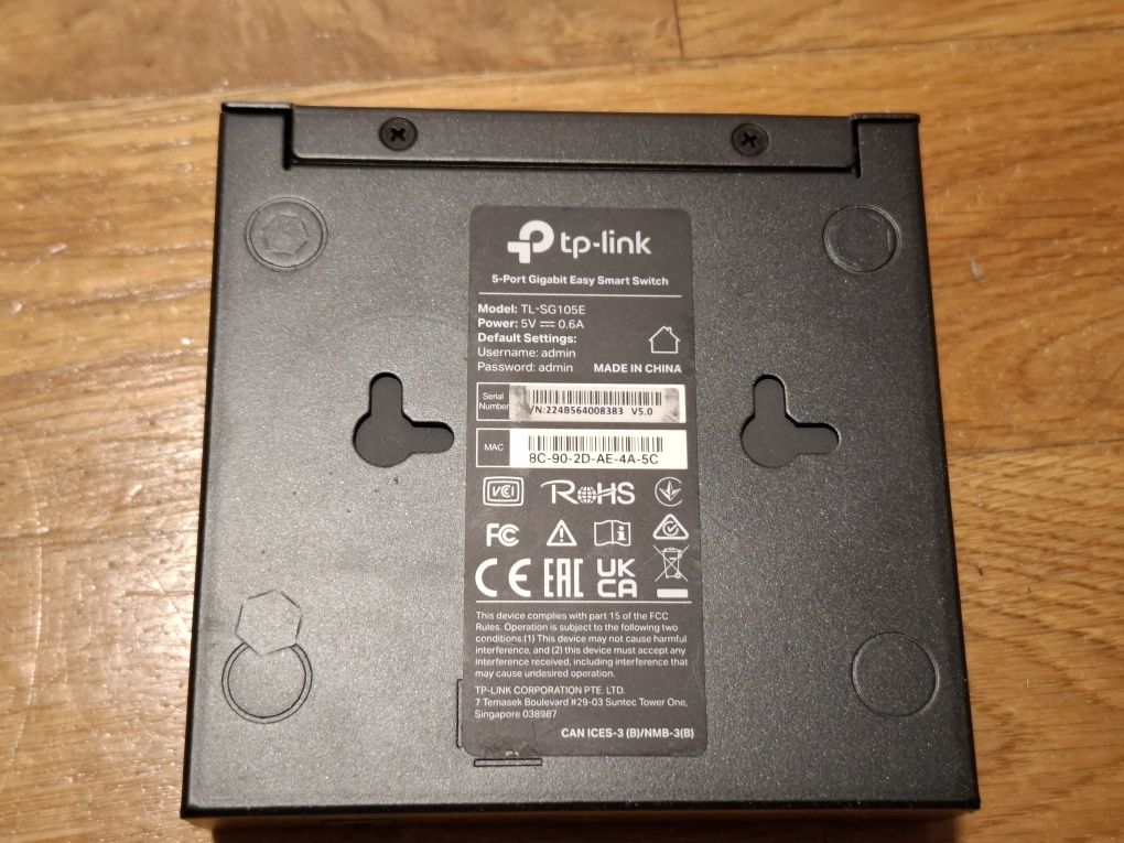 Switch TP-LINK TL-SG105E