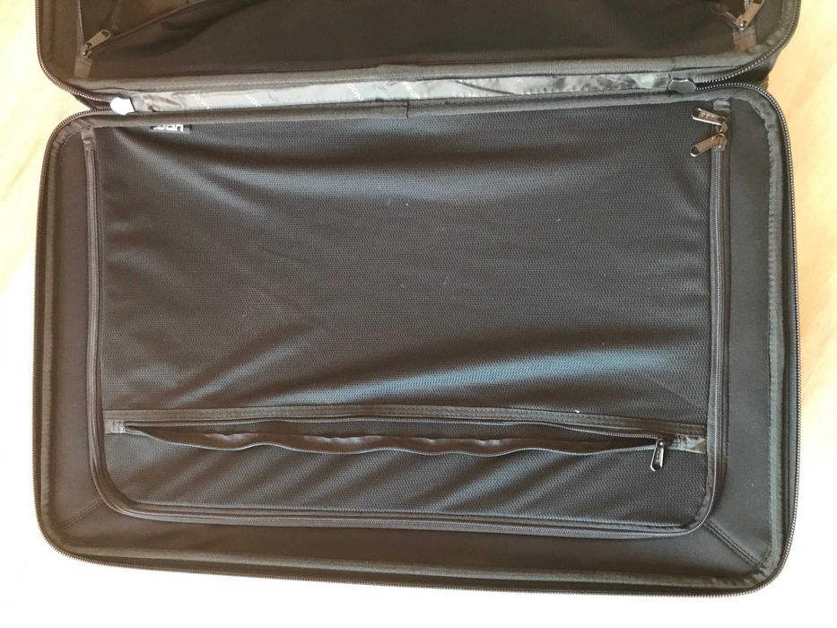 Mala de viagem Carhartt e UDG