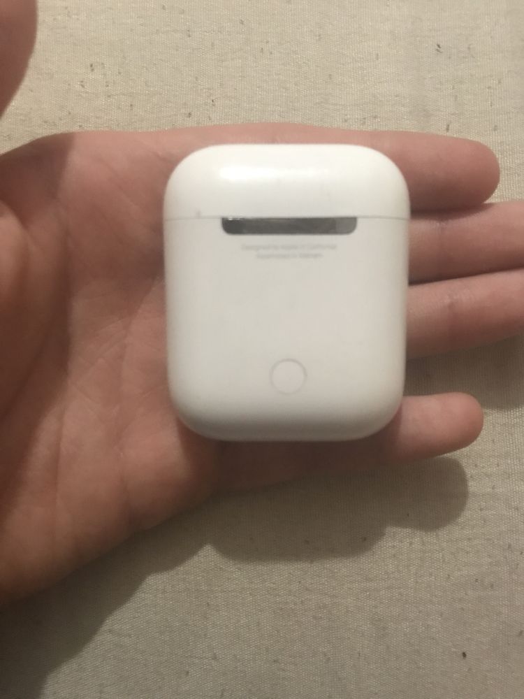 Air pods 1 , 1 generacij