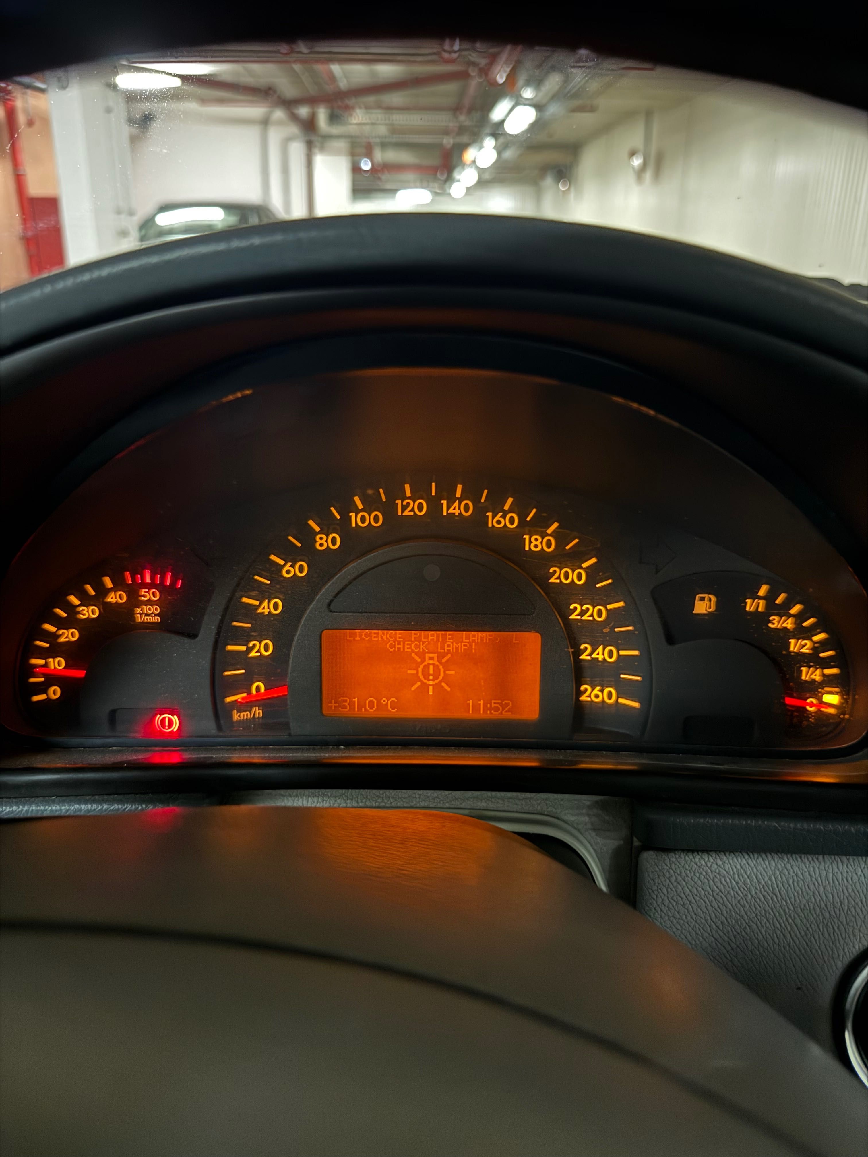 Mersedes-Benz C220
