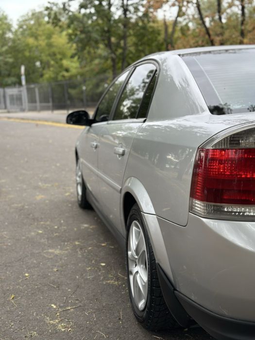 OPEL VEKTRA C ,3.2 ГБО lV, Автомат-2003 год.230 сил !