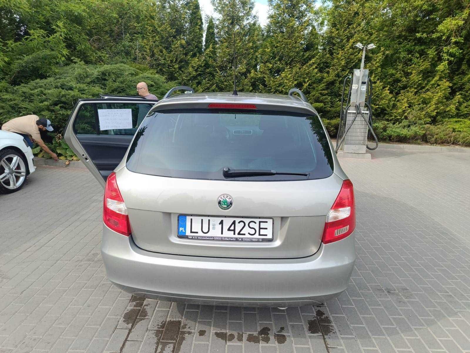 Skoda fabia 2 kombi 2009 rok 1.6 V 190 tyś km