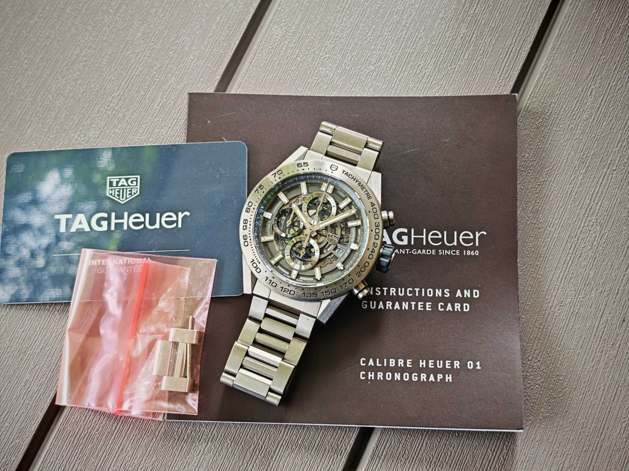 TAG HEUER Carrera Caliber Heuer 01 Titanium CAR2A8A.BF0707