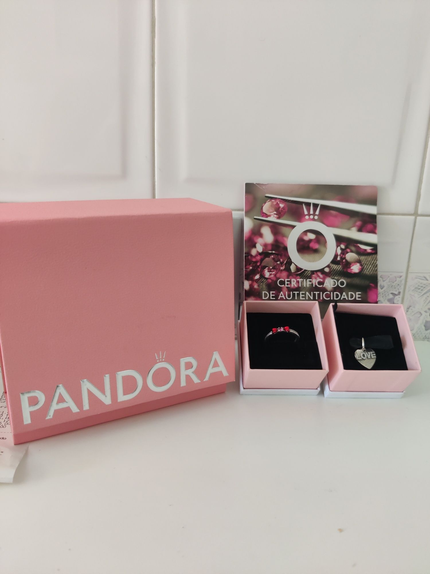 Anel e pingente Pandora