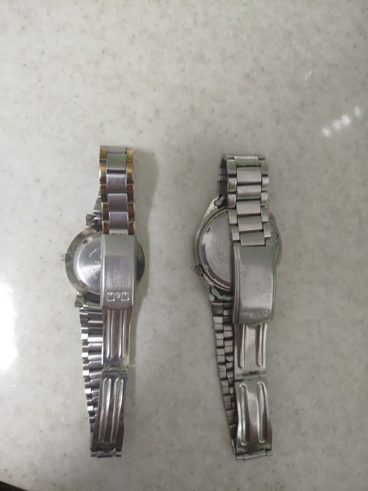 Годинники продам дві штуки