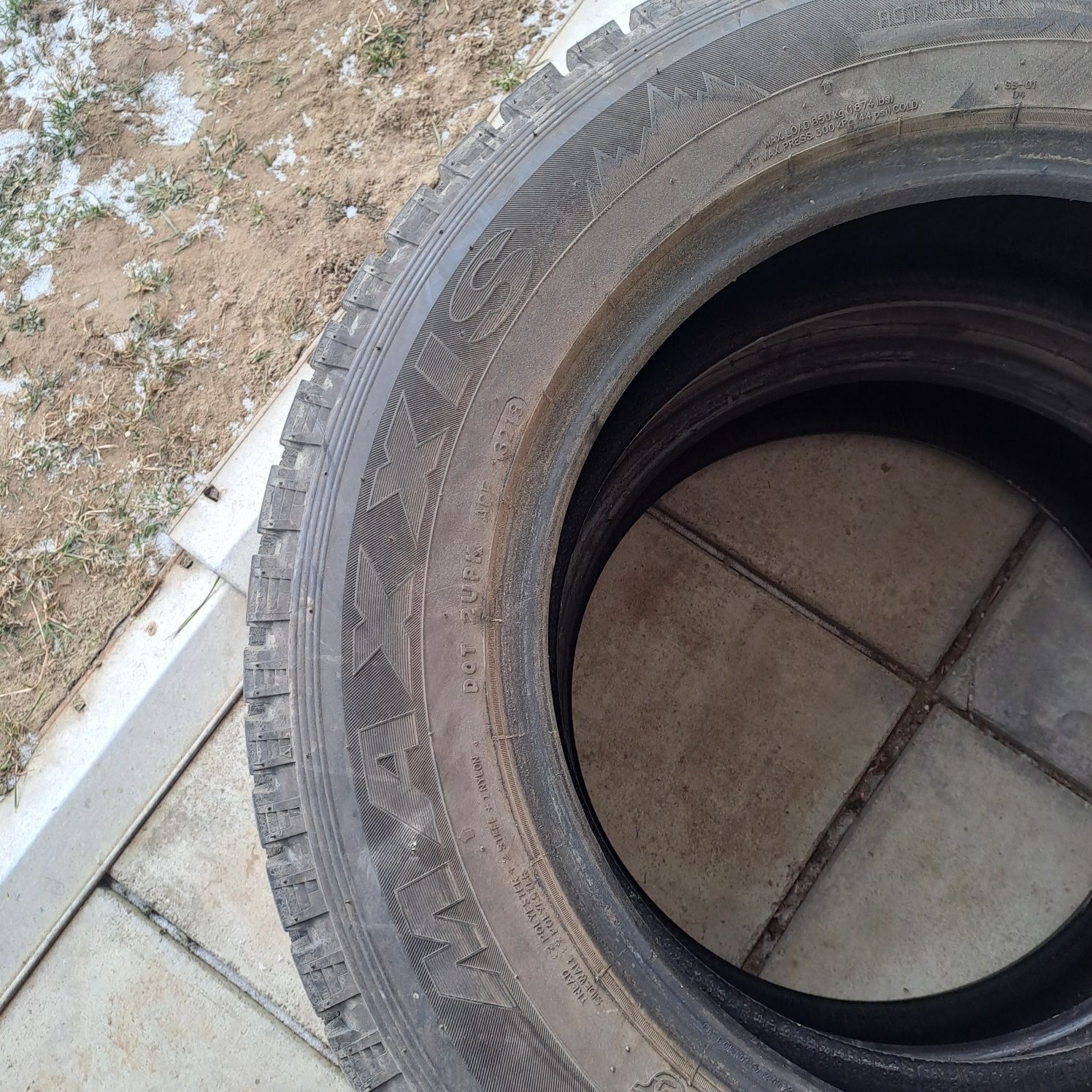 Продам колеса 225/65