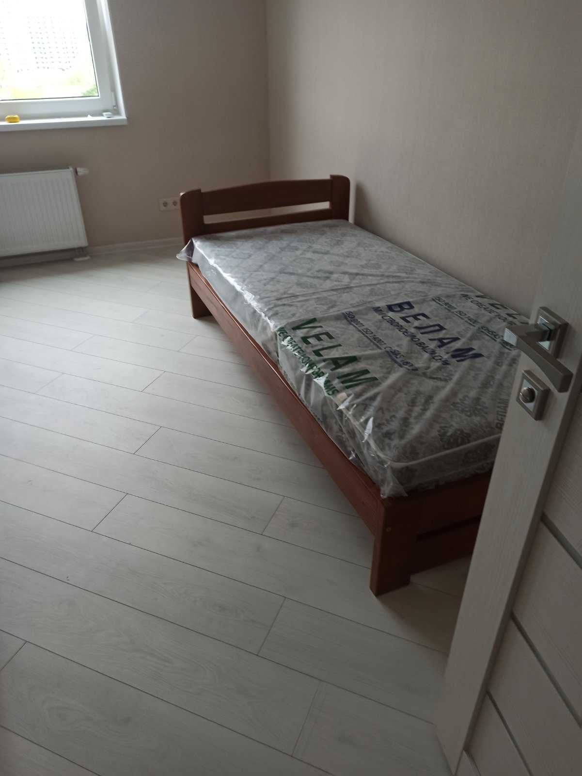 Натуральная  деревянная детская кровать 90*200