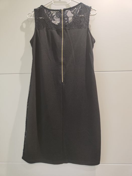 Sukienka koktajlowa koronkowa