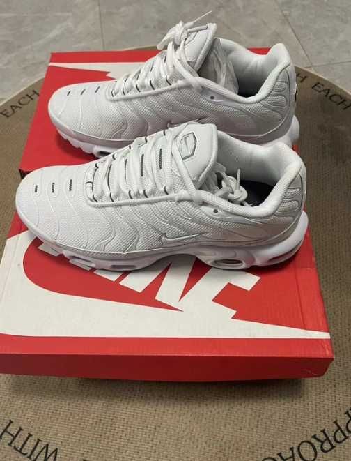 Buty Trampk Nike Air Max TN Plus White R.38