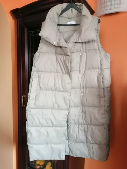 Kamizelka damska długa jasno oliwkowa Reserved