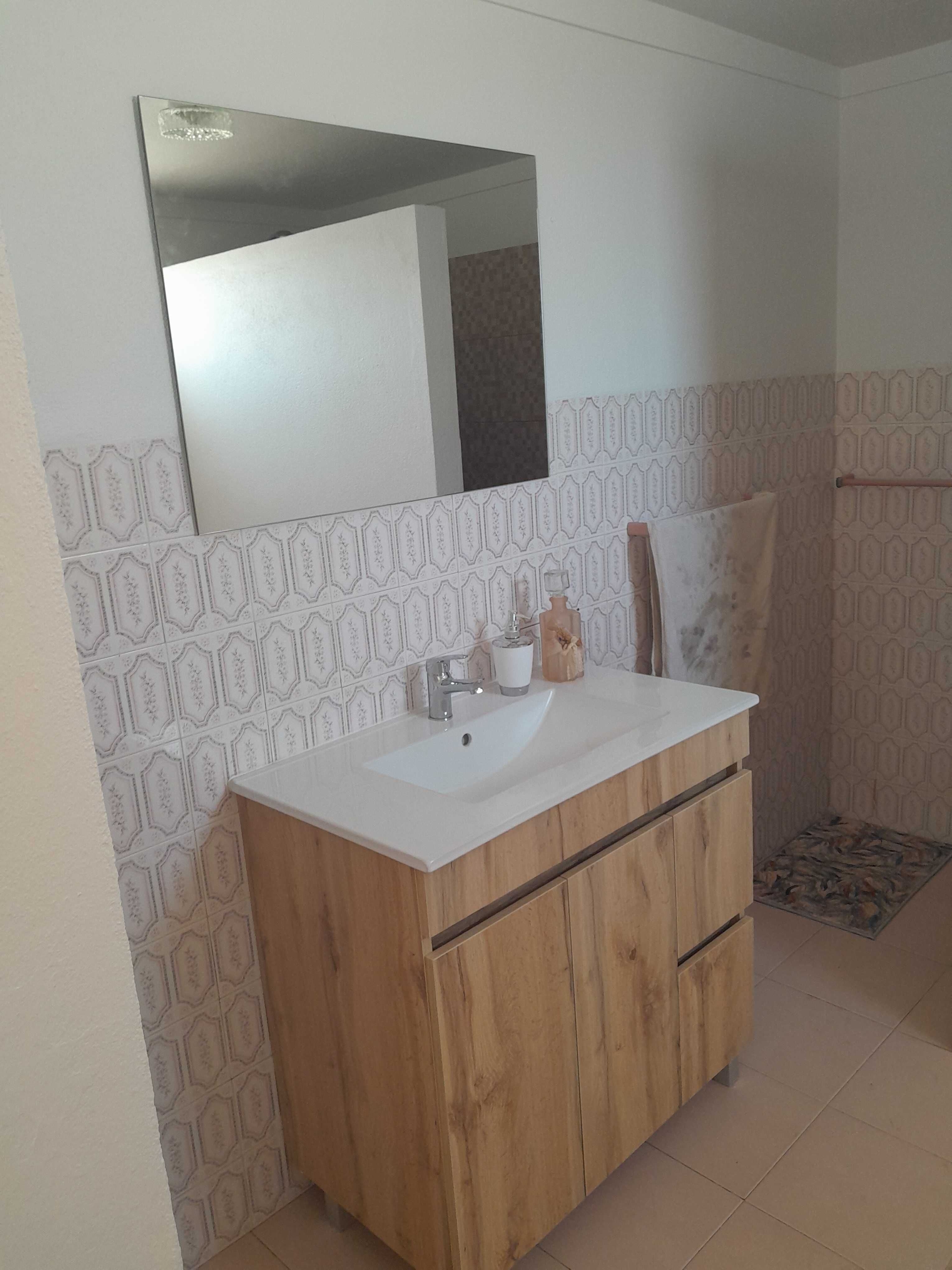 Moradia Pronta a Habitar  C/ quintal - Sobral da Adiça