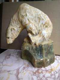 Антикварная гипсовая скульптура статуэтка медведь