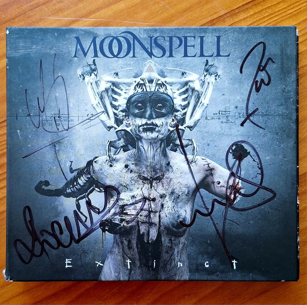 Moonspell - Extinct (CD + DVD) assinado pela banda