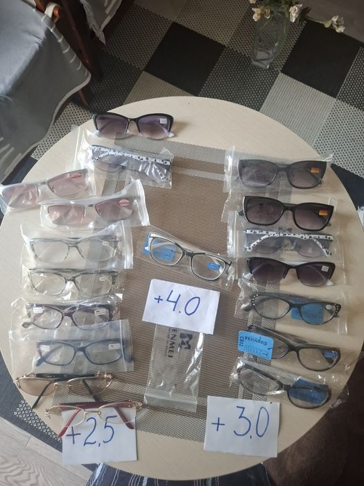 Очки+ 4,+3 и +2.5 для чтения
