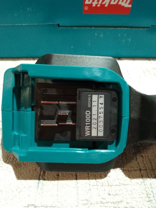 Makita WR100DZ. Угловой аккумуляторный гайковёрт.