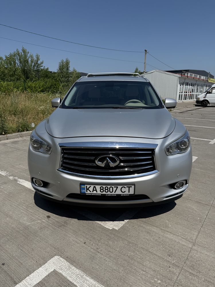 Автомобіль Infinity QX60