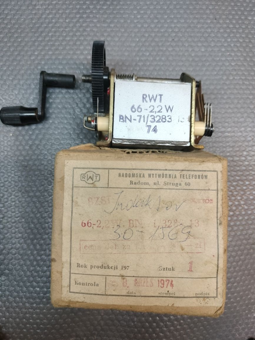 Induktor telefonów MB z korbą. Generator dzwonka.