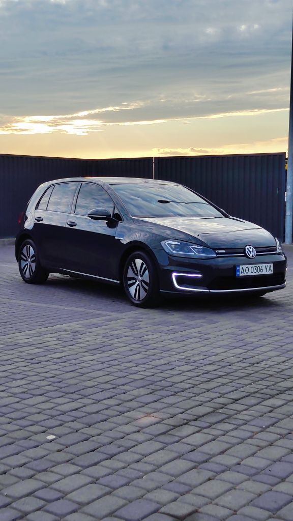 Продам E-Golf 36kw
