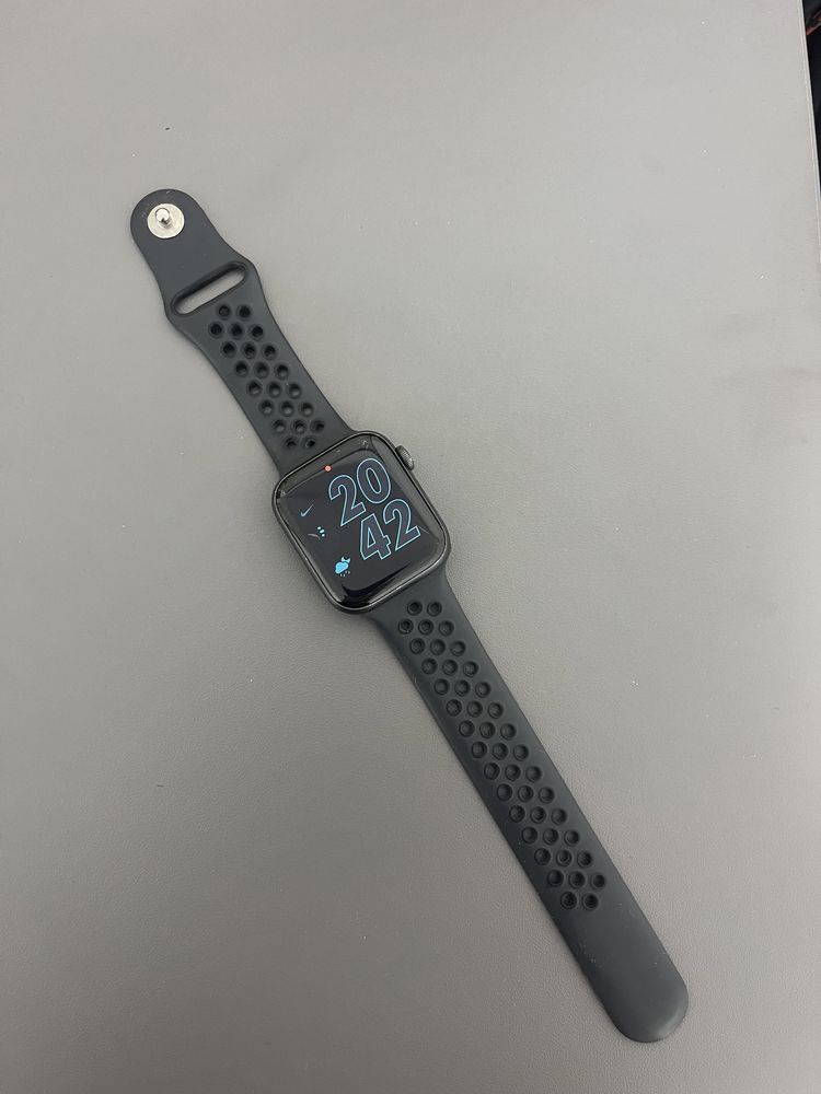 Apple Watch SE 44mm,Nike version