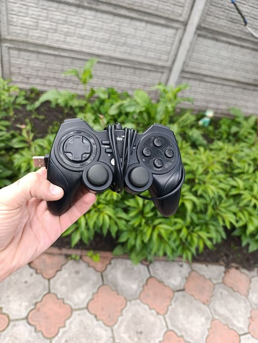 Провідний джойстик