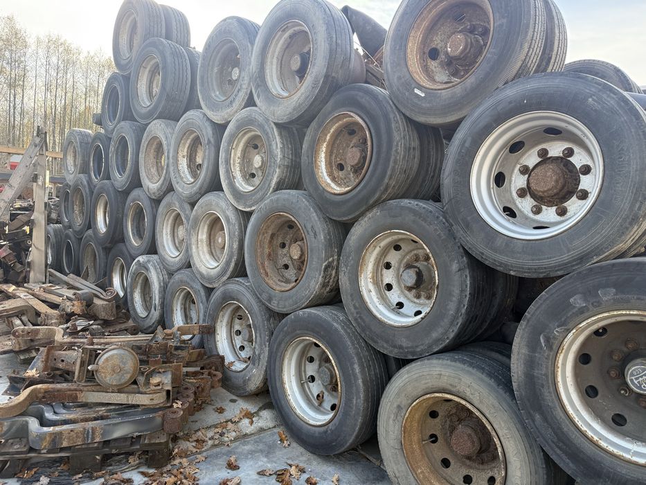 Sprzedam osie 17,5 19,5 Bpw Saf Ror na tarczowe i bebnowe