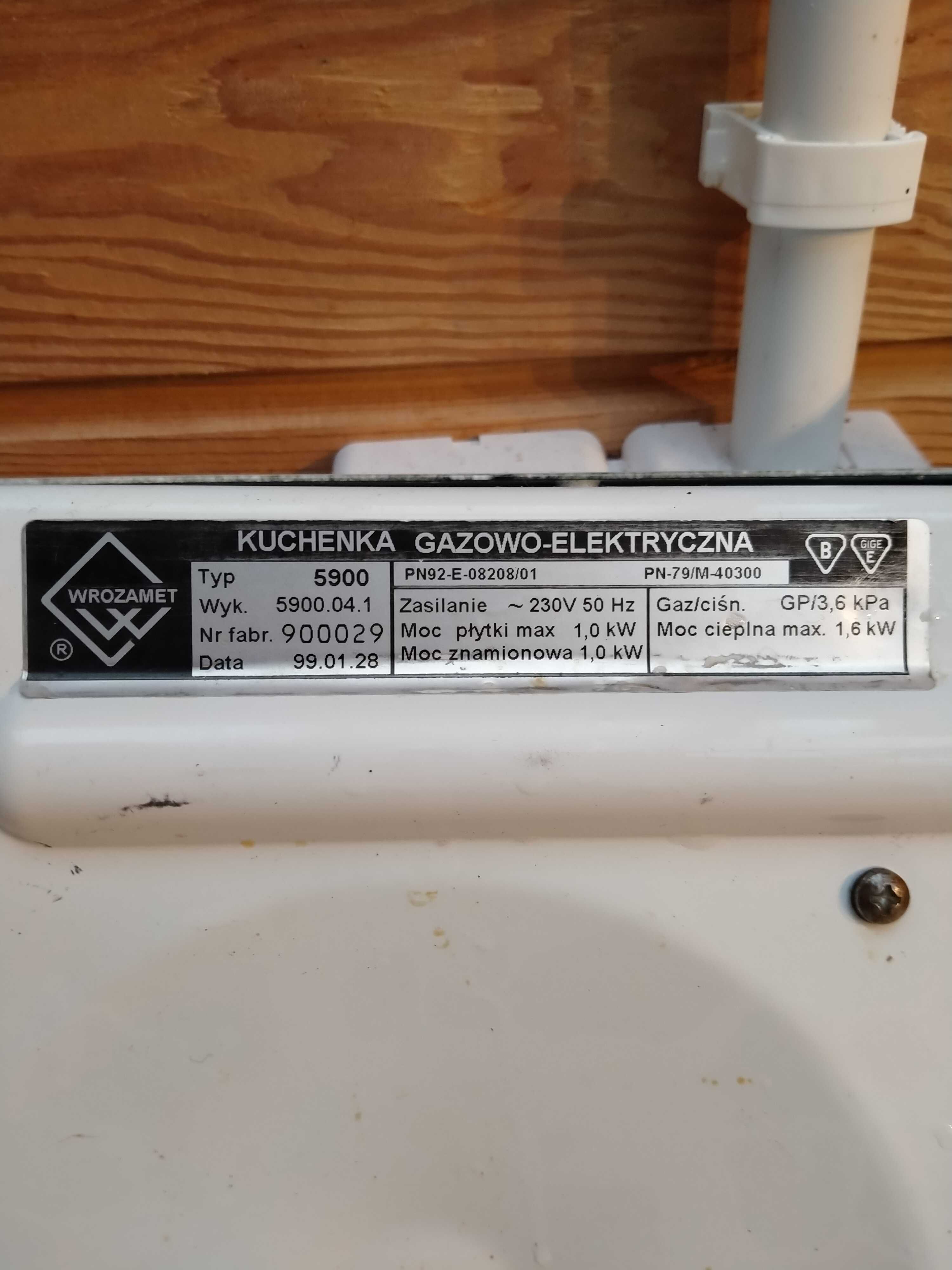 Kuchenka gazowa i elektryczna nablatowa turystyczna