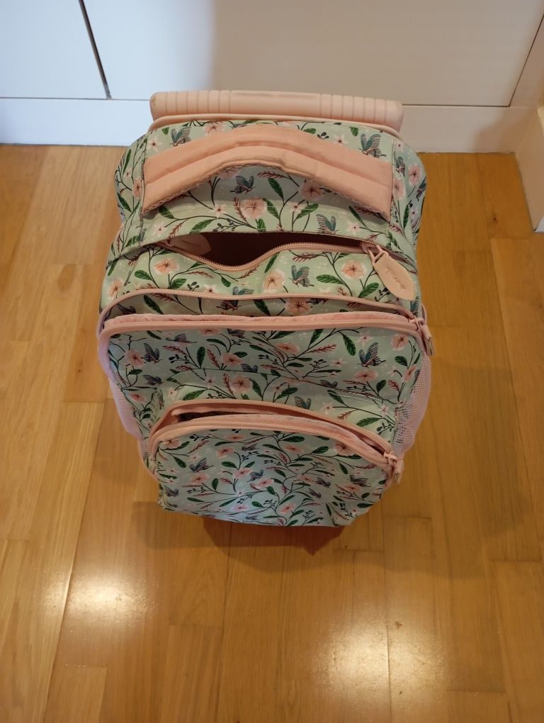 Mochila trólei com alças