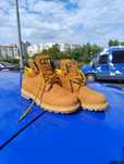 Продаю ботинки Caterpillar Timberland.
