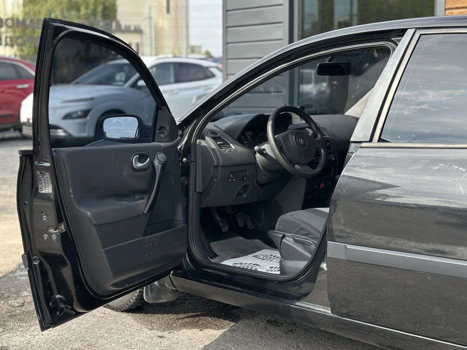 RENAULT MEGANE 2009 року, 1.4 газ/бензин, механіка, передній привід.