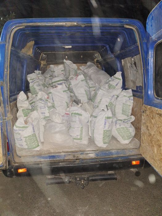 Вывоз старой мебели, хлама, оконных блоков , строительного мусора