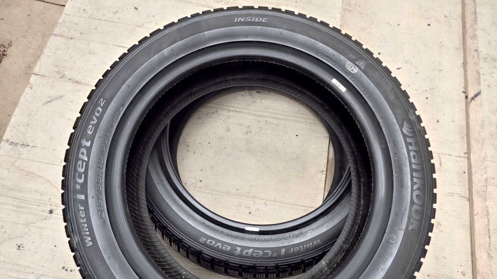 Шини 215/55R18. Hankook Winter. 8,2мм. 225